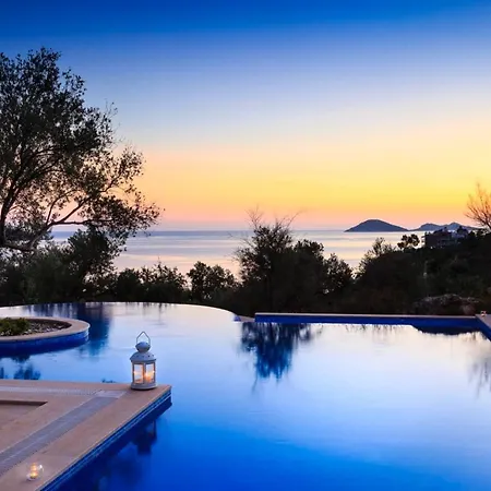 Korsan Tas Bahce Villa *